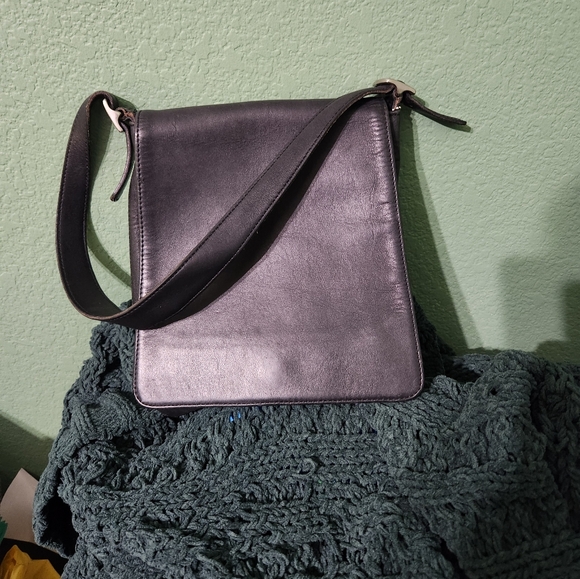 Coach Handbags - Vintage Coach Flap Bag 9408